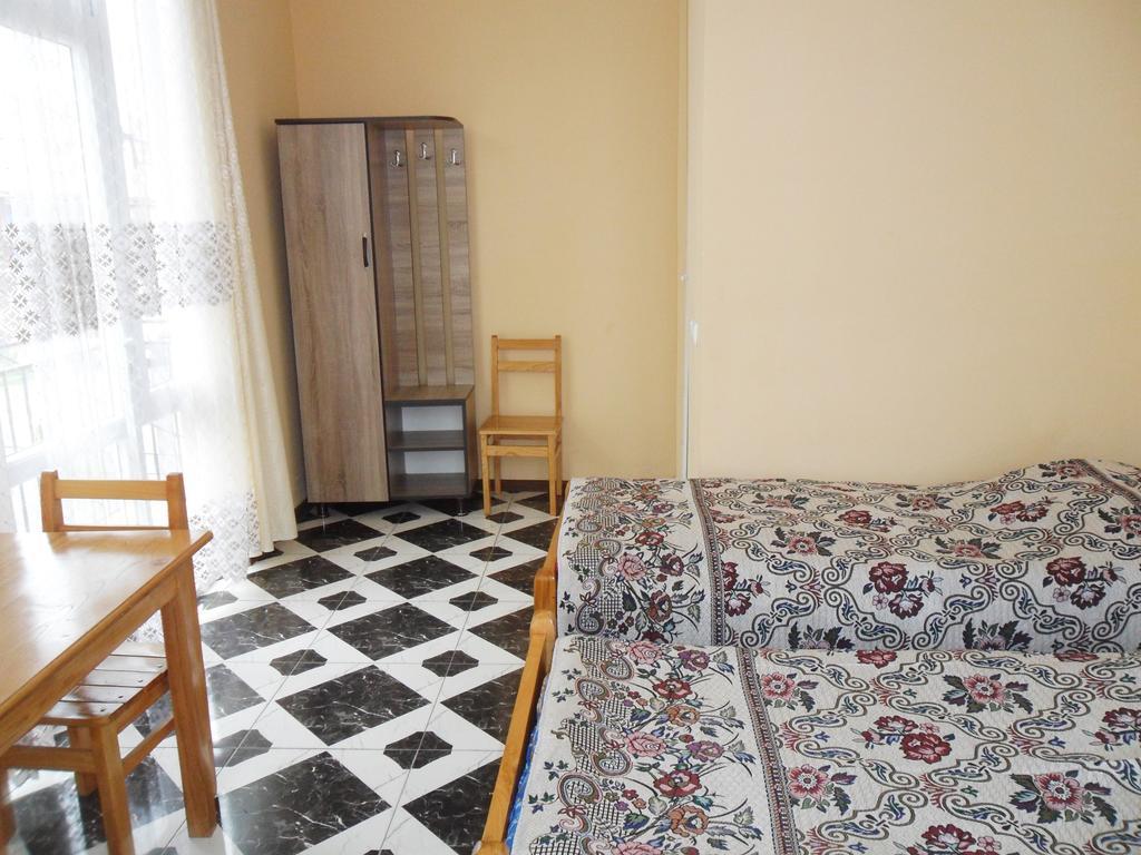 Guest House Nika Kobuleti Exterior foto